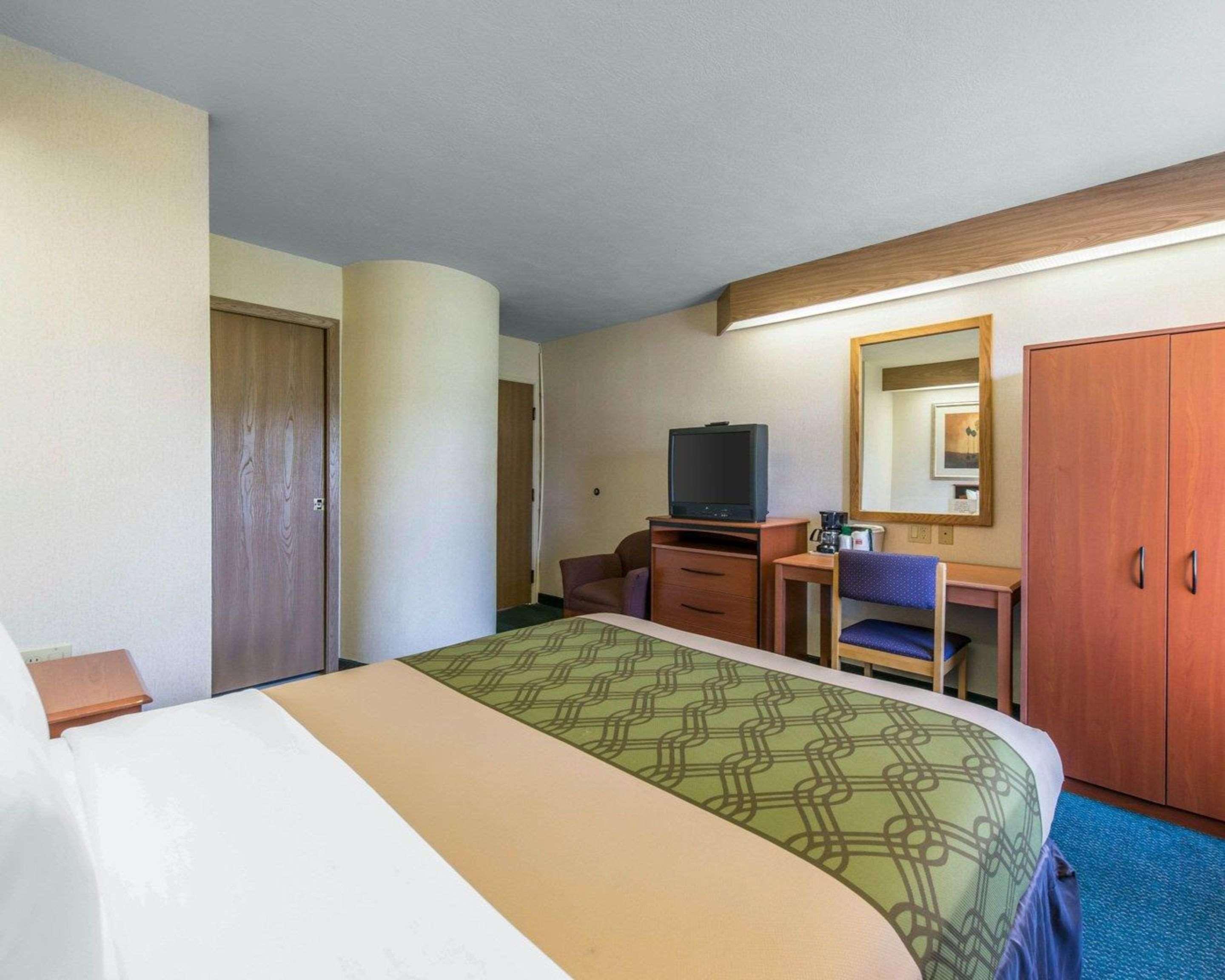 Econo Lodge North Academy Colorado Springs Exteriér fotografie
