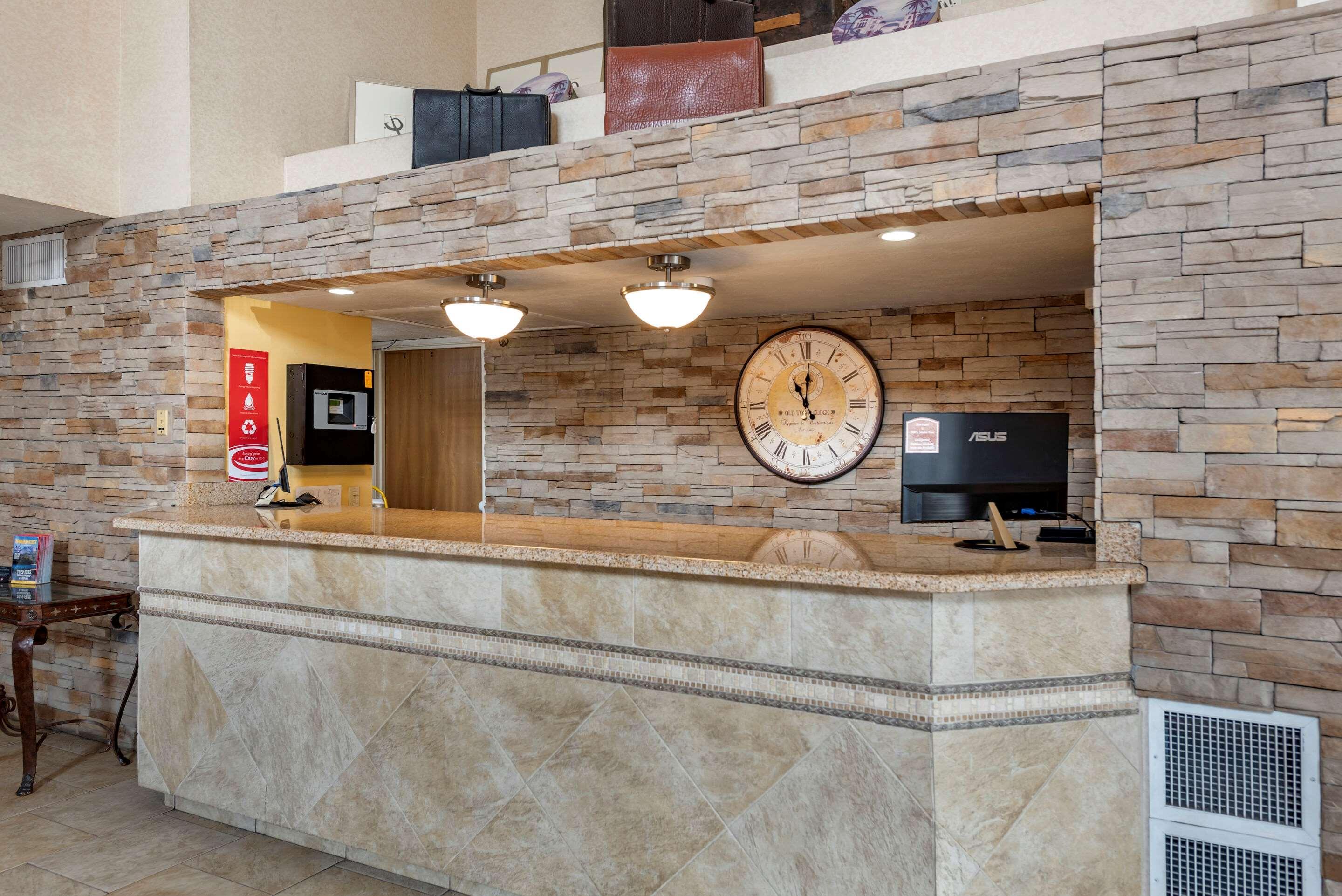 Econo Lodge North Academy Colorado Springs Exteriér fotografie