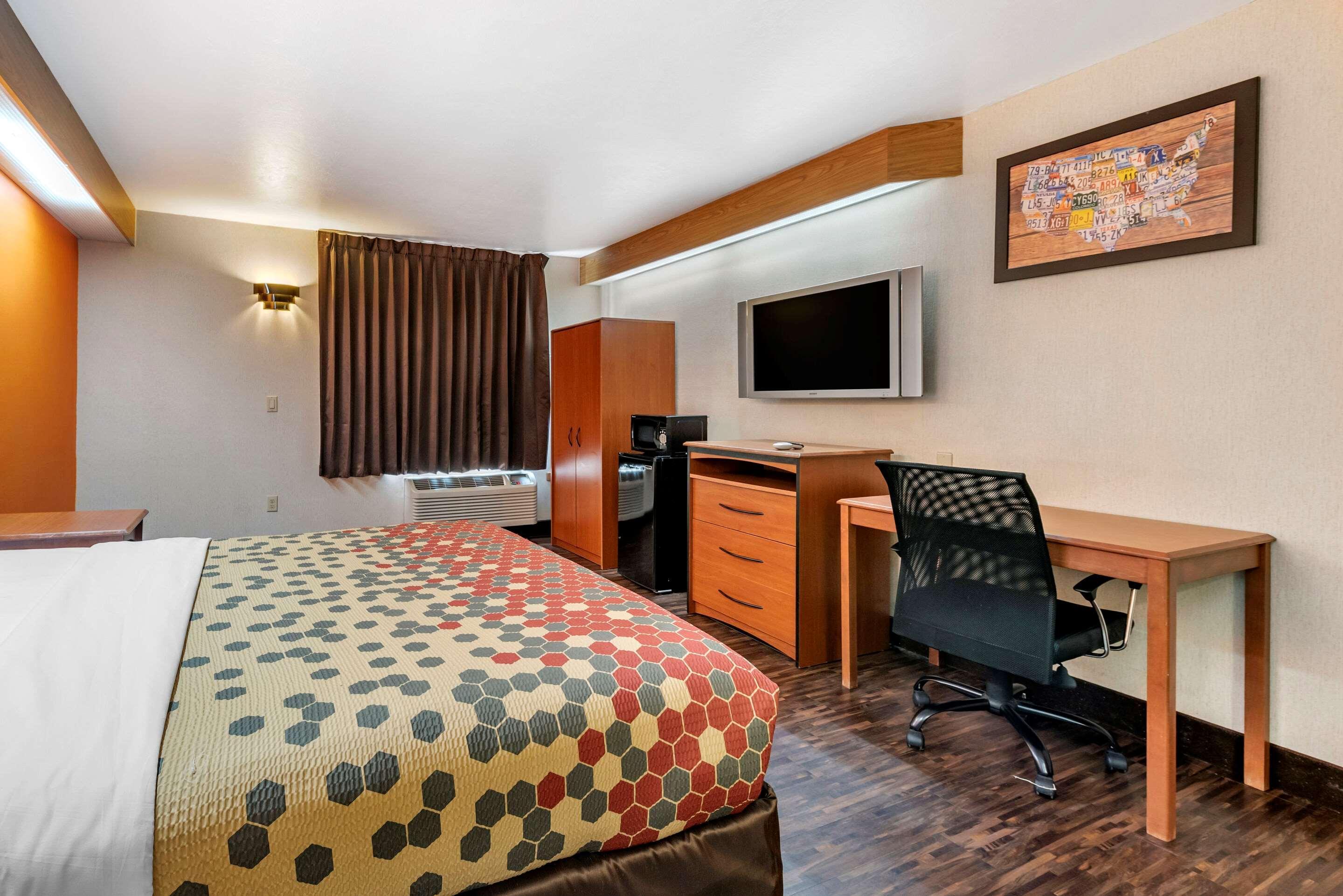 Econo Lodge North Academy Colorado Springs Exteriér fotografie